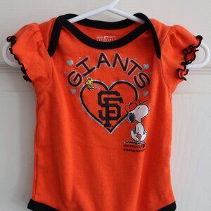 Giants Girls Onesie Snoopy Peanuts Hearts